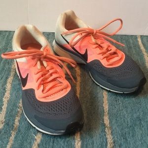 Nike Pegasus Sneakers Size 7